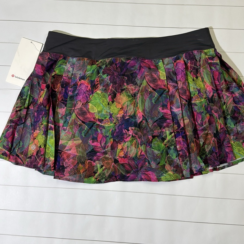 NEW Lululemon women’s 14 side-pleated HR tennis skirt in vivid floral NWT - Picture 7 of 9